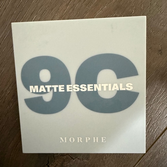 New Morphe Matte Essentials 9C Eyeshadow Palette - Picture 4 of 9